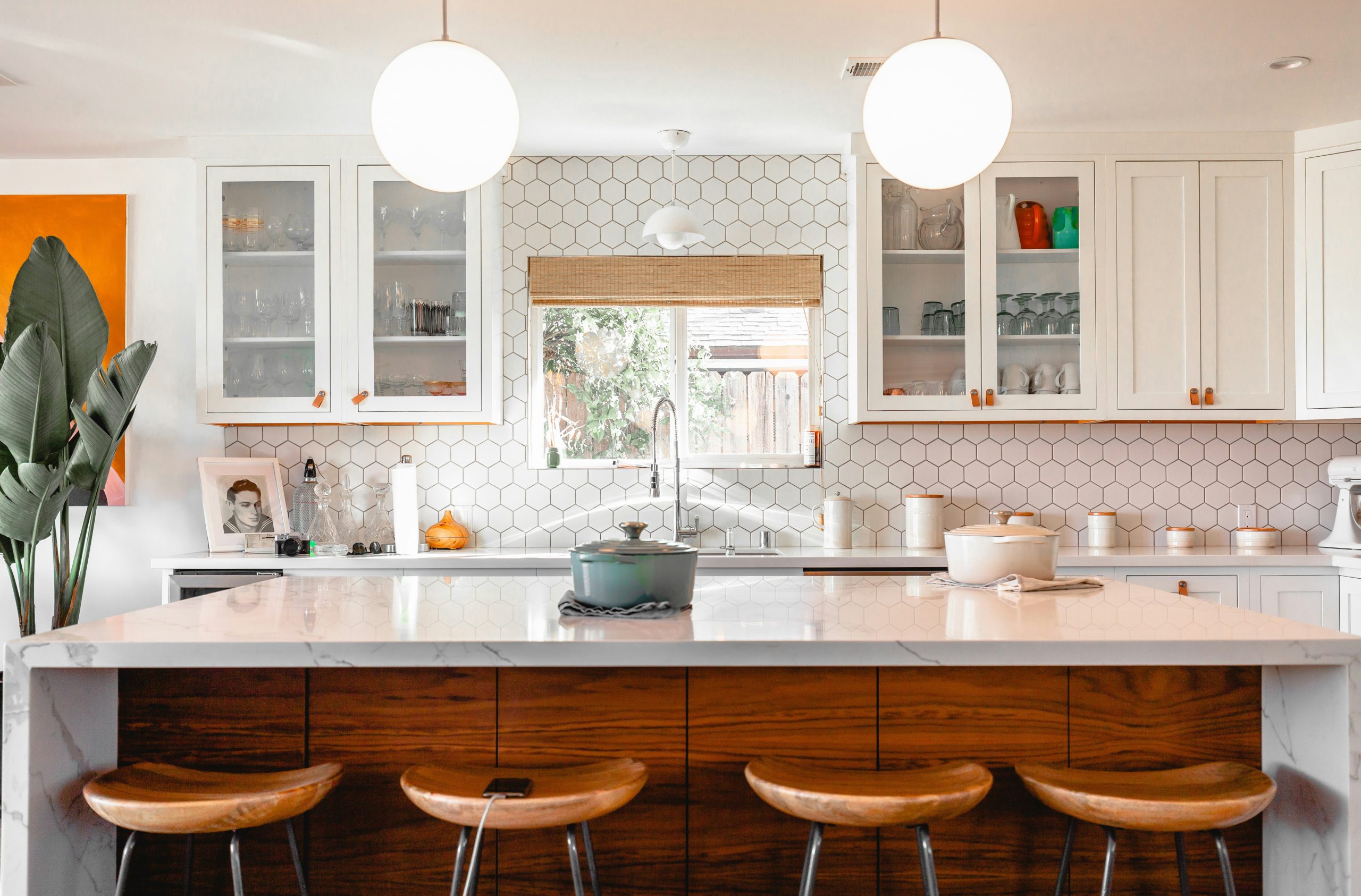 White kitchen with island Kluk Construction
