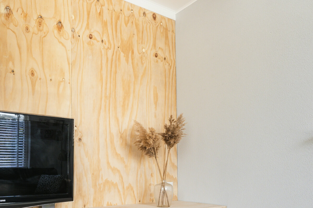 sven-brandsma-iU6xWSaZiX0-unsplash - Kluk Construction farrow & ball blue paint